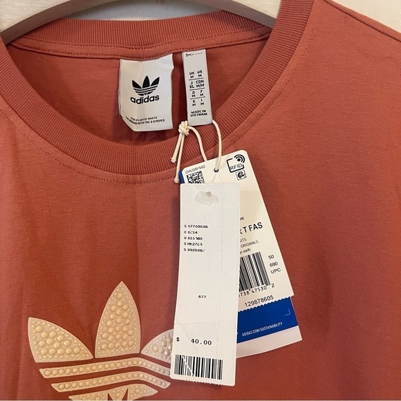 Adidas T-Shirt Medium New With Tags Rhinestone Logo - Picture 5 of 12